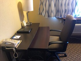 Days Inn & Suites by Wyndham Stevens Point
