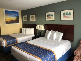 Days Inn & Suites by Wyndham Stevens Point