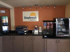 Days Inn & Suites by Wyndham Stevens Point
