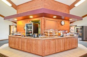 Best Western Maritime Inn