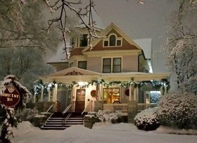 White Lace Inn