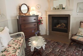 White Lace Inn