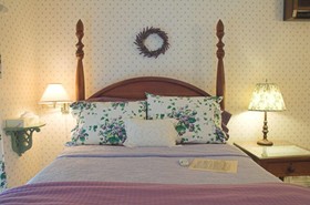 White Lace Inn