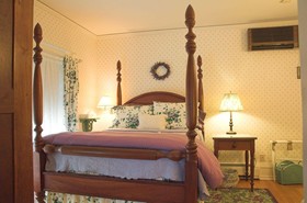 White Lace Inn