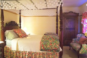 White Lace Inn