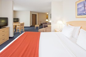 Holiday Inn Express Hotel & Suites Superior