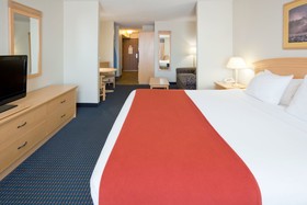 Holiday Inn Express Hotel & Suites Superior