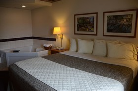 FairBridge Inn & Suites Thorp