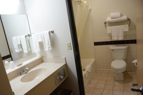 FairBridge Inn & Suites Thorp