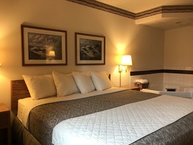 FairBridge Inn & Suites Thorp