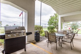 Clarion Pointe Tomah