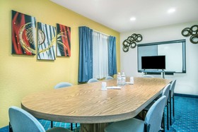 Microtel Inn & Suites by Wyndham Tomah