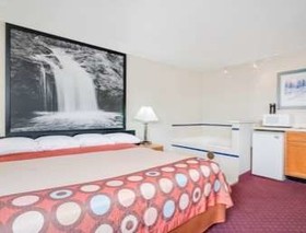 Super 8 by Wyndham Tomah Wisconsin