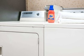 Days Inn & Suites by Wyndham Wausau