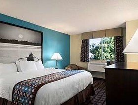 Super 8 by Wyndham Whitewater WI