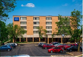 Hotel Mead & Conference Center