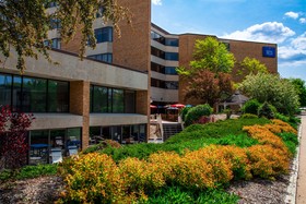 Hotel Mead & Conference Center