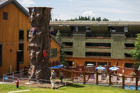 Sioux Lodge Suites