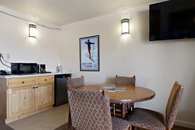 Sioux Lodge Suites
