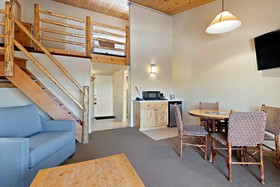 Sioux Lodge Suites