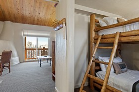 Sioux Lodge Suites