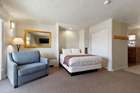 Sioux Lodge Suites