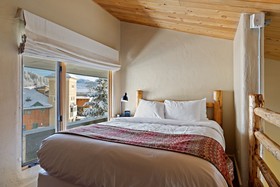 Sioux Lodge Suites