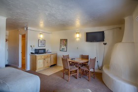 Sioux Lodge Suites