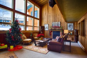 Sioux Lodge Suites