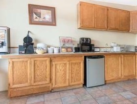 Super 8 by Wyndham Buffalo
