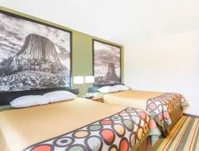 Super 8 by Wyndham Buffalo
