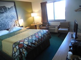 Super 8 by Wyndham Buffalo
