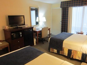 Riverside Hotel