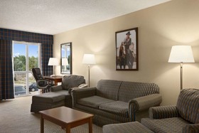 Riverside Hotel