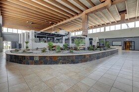 Riverside Hotel