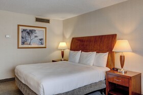 Riverside Hotel