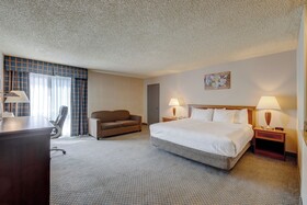 Riverside Hotel