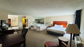 Riverside Hotel