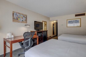 Riverside Hotel