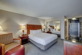 Riverside Hotel