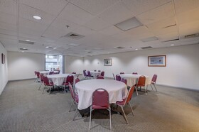 Riverside Hotel