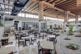 Riverside Hotel