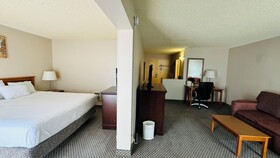 Riverside Hotel