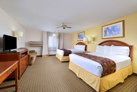GuestHouse Inn & Suites Cheyenne