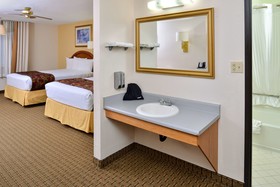GuestHouse Inn & Suites Cheyenne