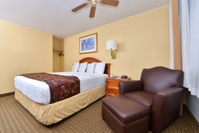 GuestHouse Inn & Suites Cheyenne