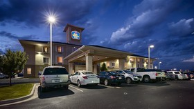 Best Western Plus Frontier Inn