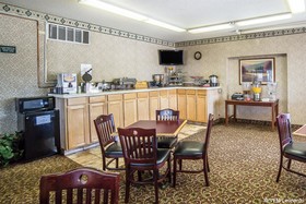 Comfort Suites