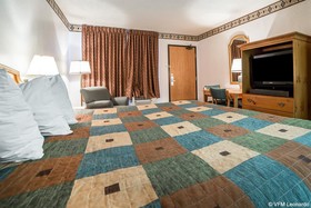 Comfort Suites