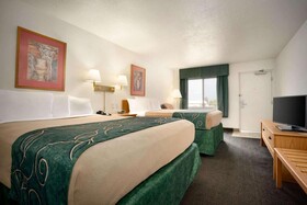 Travelodge by Wyndham Cheyenne